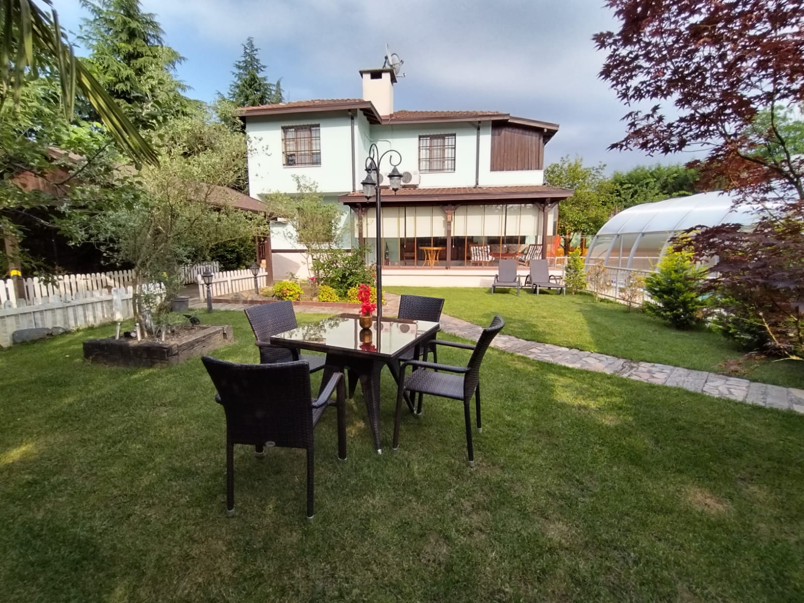 Villa Nur Exterior 1